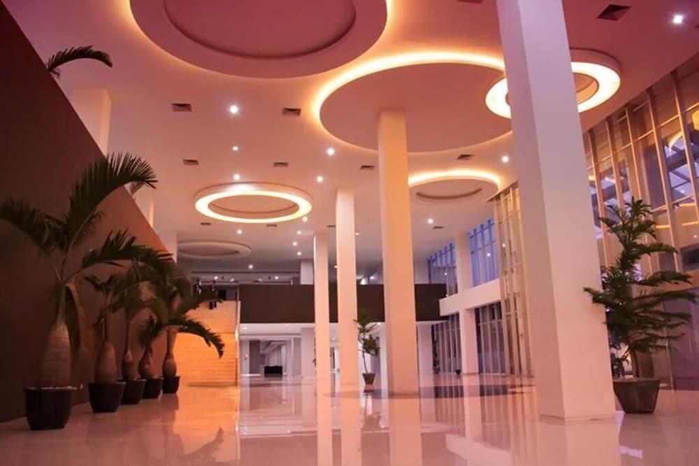 فندق جراند إن بادانج المظهر الخارجي الصورة